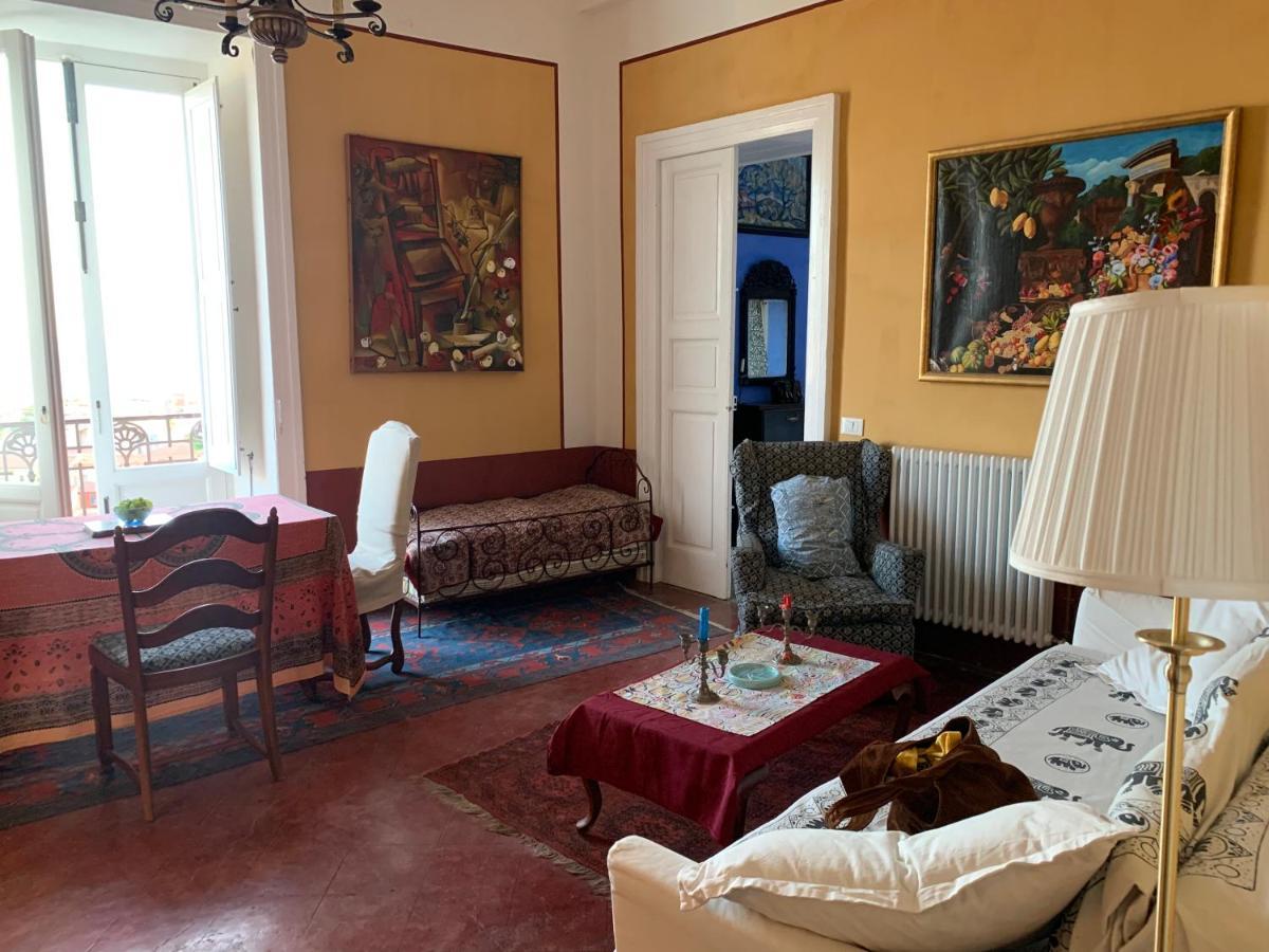 Palazzo Carratelli Lejlighed Amantea Eksteriør billede